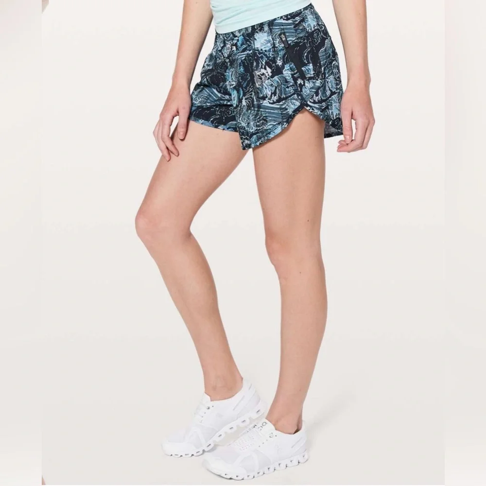 Lululemon Tracker Short V Eternal Wave Starlight Black sz 12